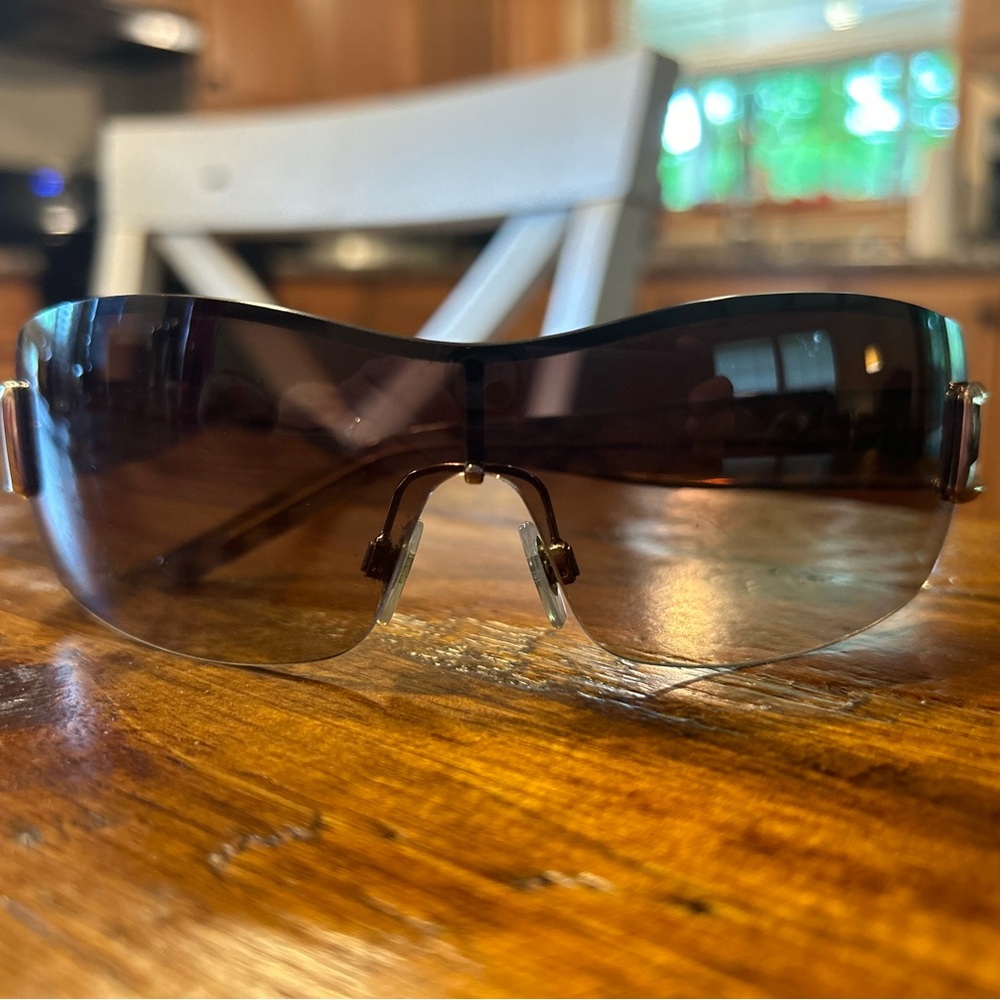 Burberry wrap sunglasses